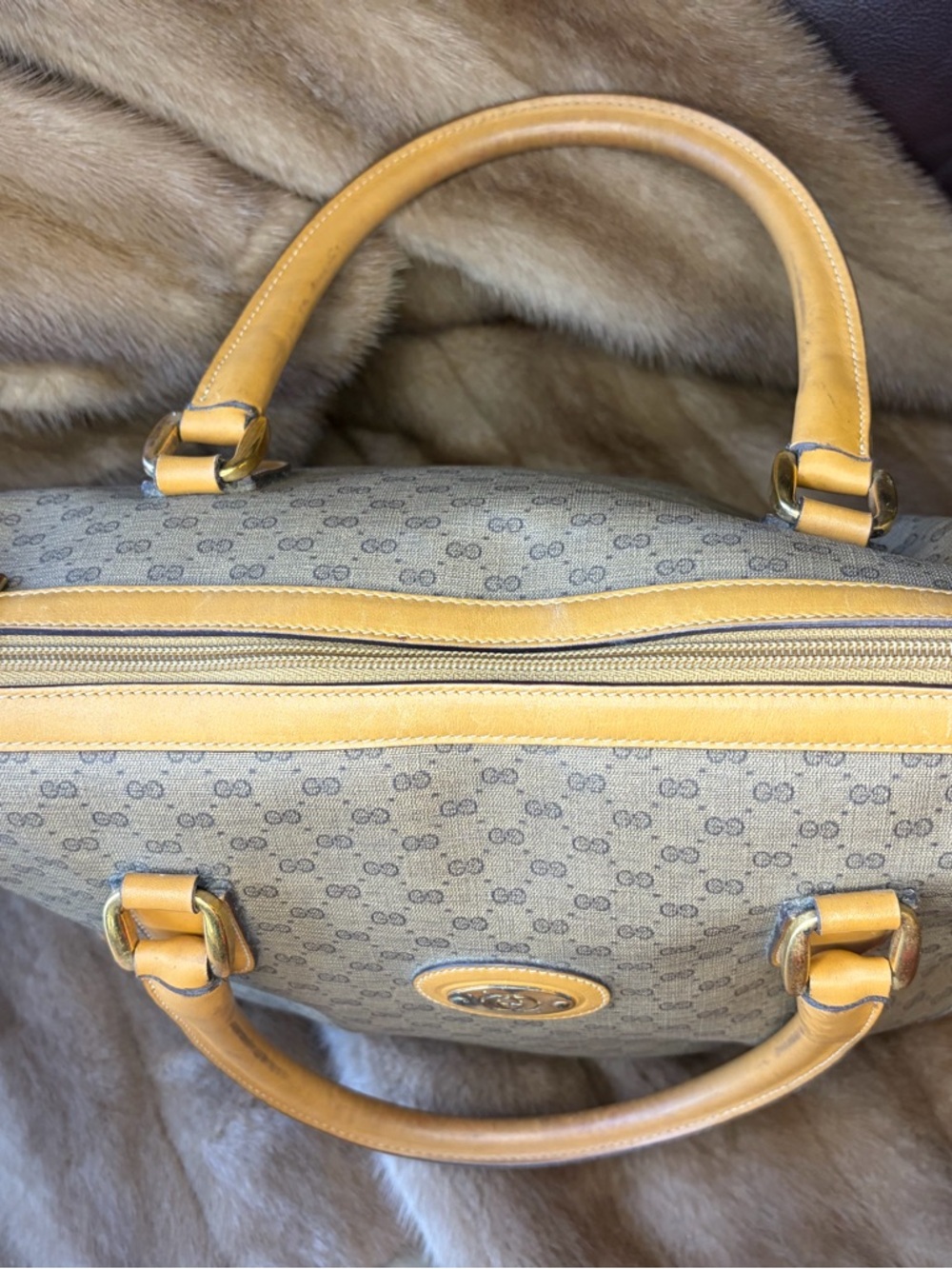 Vintage Gucci Beige Monogram Satchel with Leather Trim - Picture 4 of 10